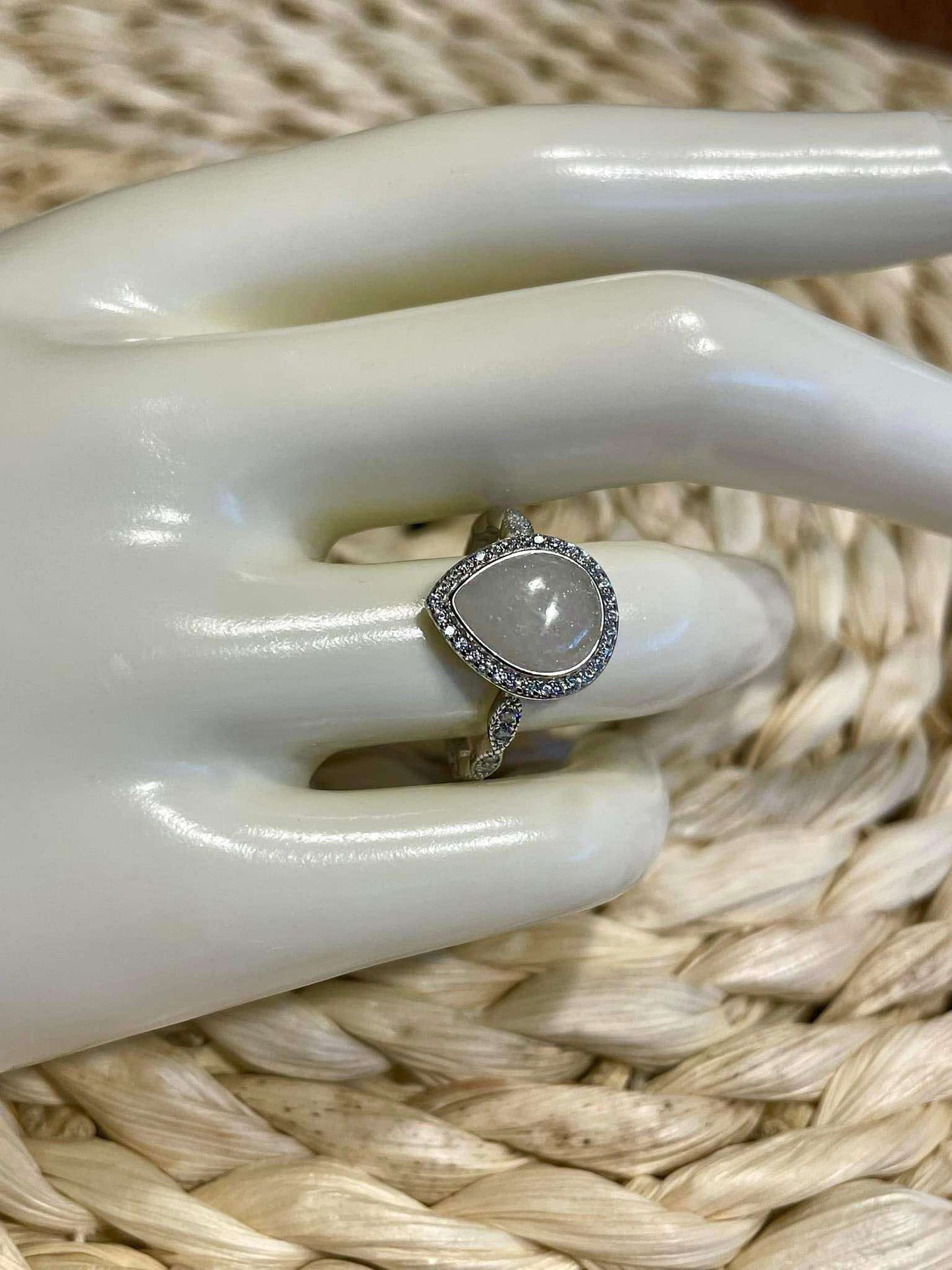 DNA Jewelry Halo Teardrop Ring