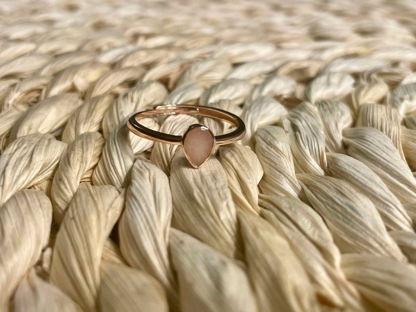 DNA Jewelry Simple Teardrop Ring