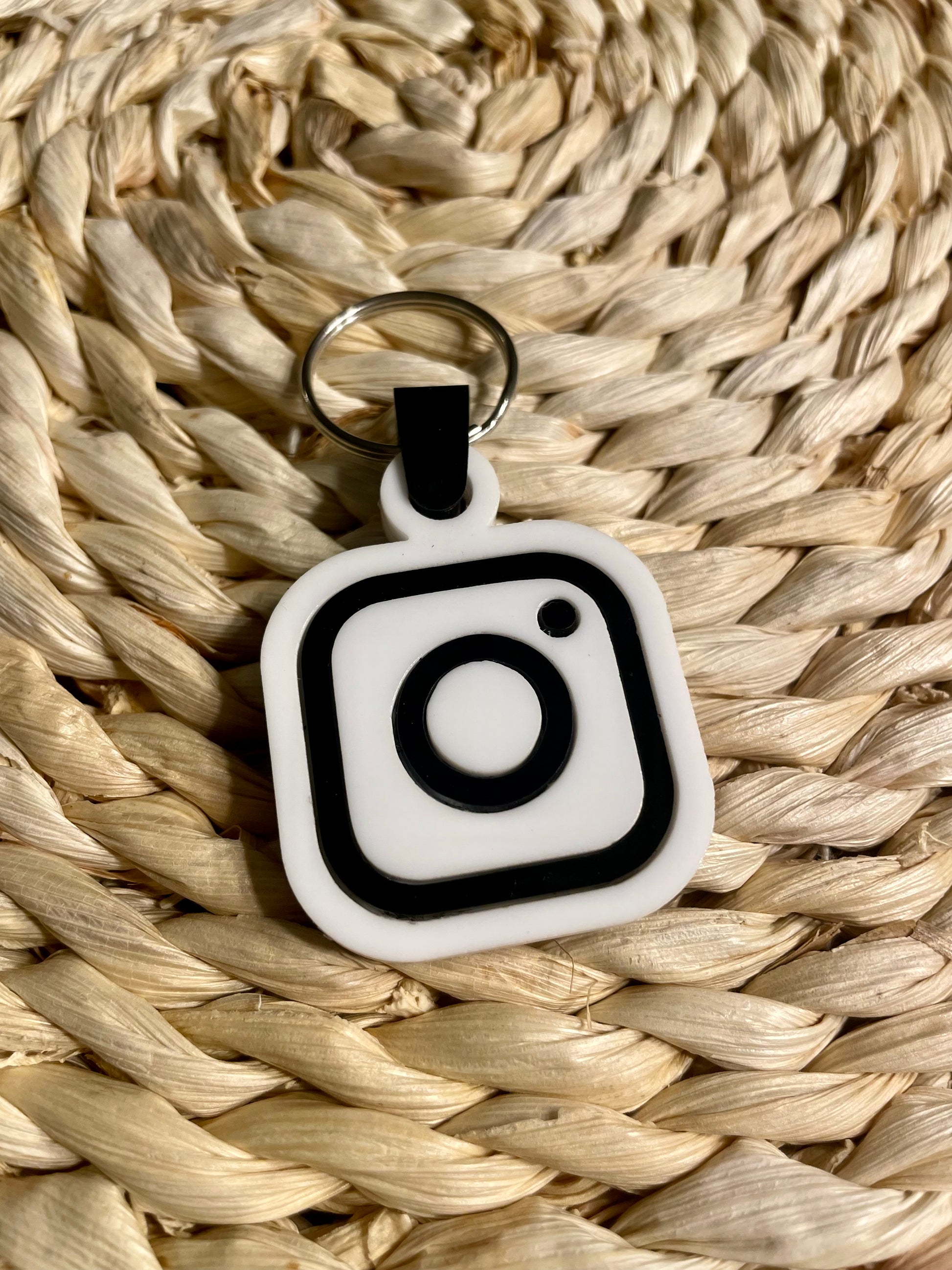 Tappable Insta IG NFC Keychain - Olive and Ember Co.
