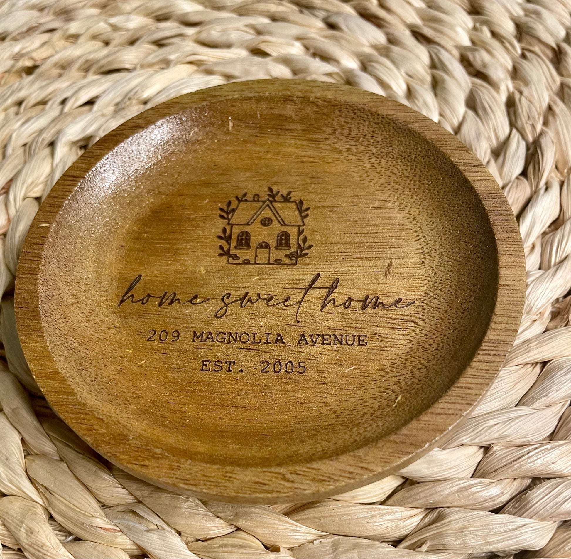 Engraved Wine Glass Topper Charcuterie Acacia - Olive and Ember Co.