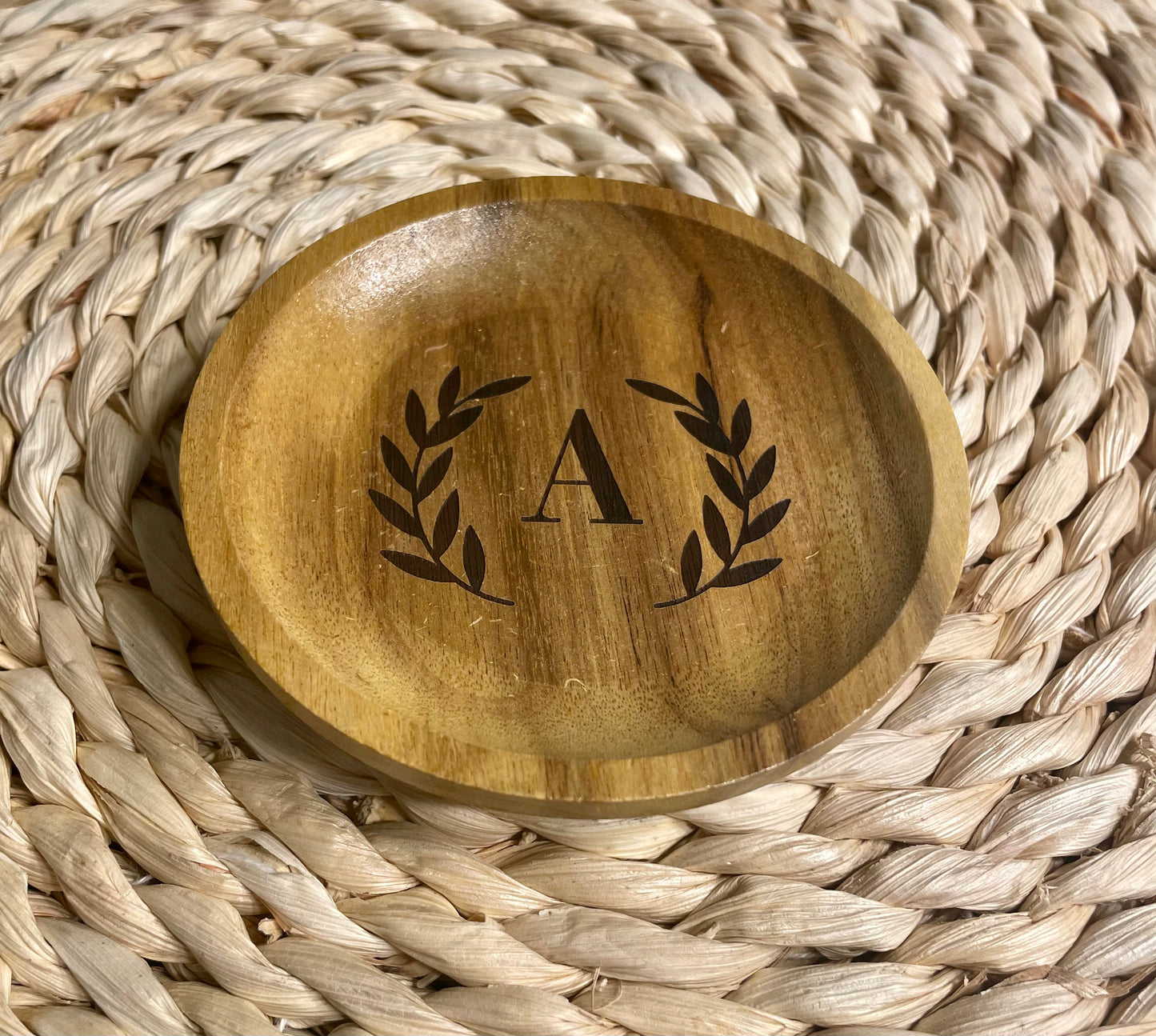 Engraved Wine Glass Topper Charcuterie Acacia - Olive and Ember Co.