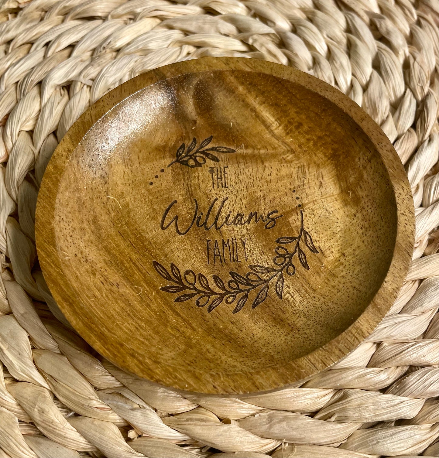 Engraved Wine Glass Topper Charcuterie Acacia - Olive and Ember Co.